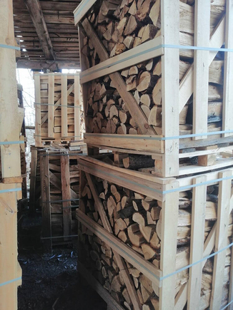 drova-kolotyie-v-korobah-2